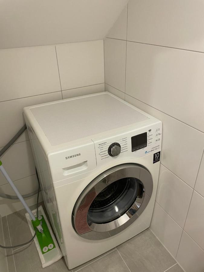 Prime Host Dream Deluxe Apartment Карлсруе Екстериор снимка