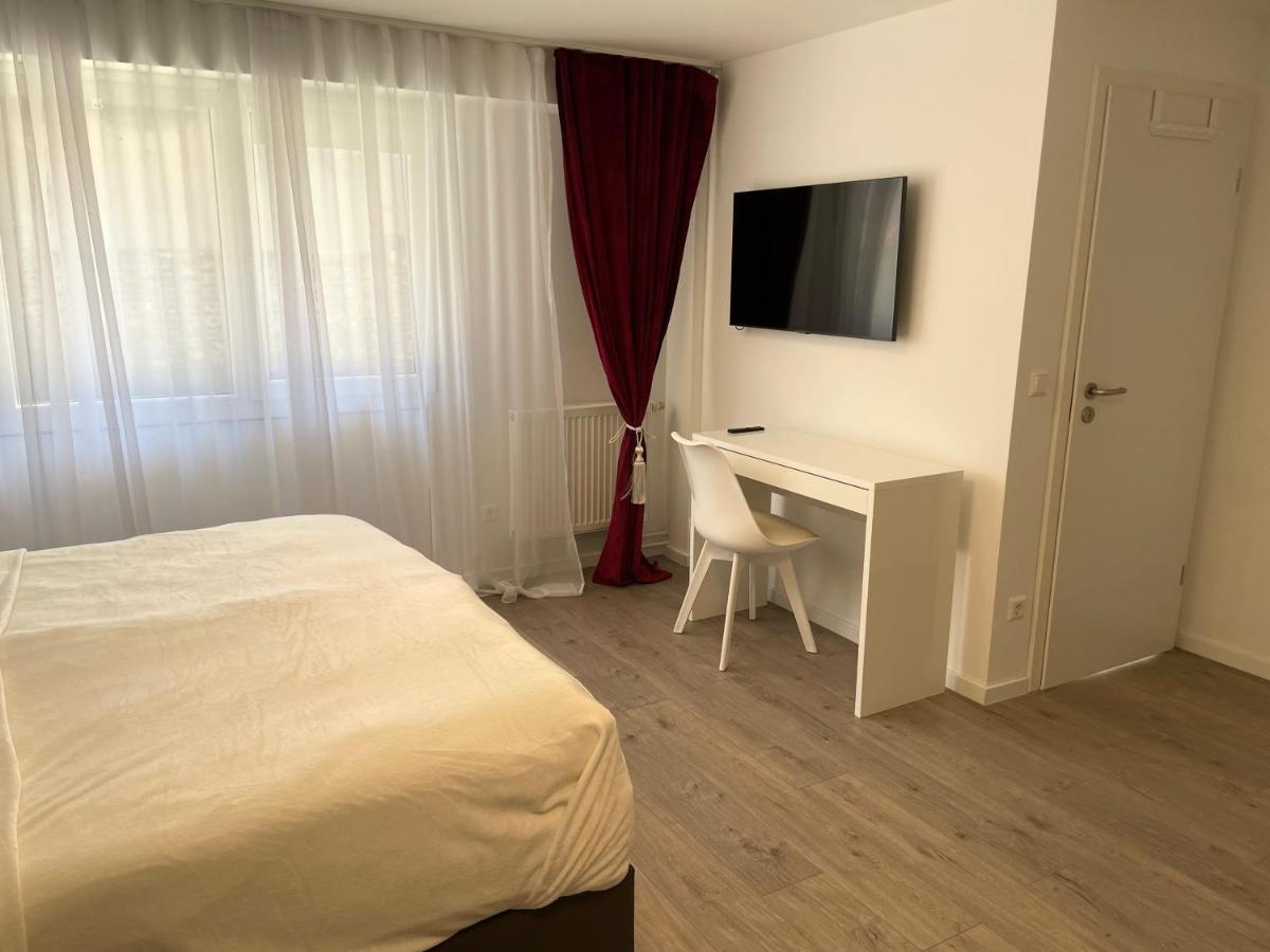 Prime Host Dream Deluxe Apartment Карлсруе Екстериор снимка